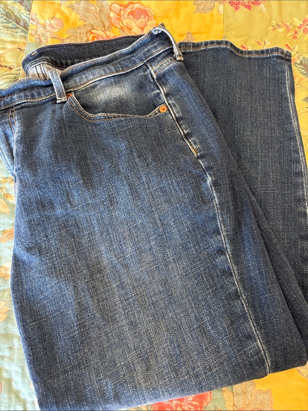 GAP Women's Dark Blue Cropped Jeans